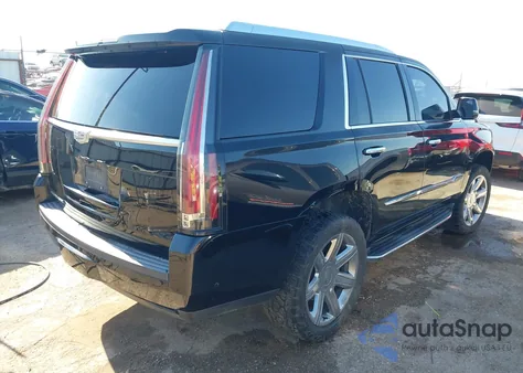 2017 Cadillac Escalade Luxury z USA, uszkodzony, nr VIN 1GYS4BKJ0HR329748
